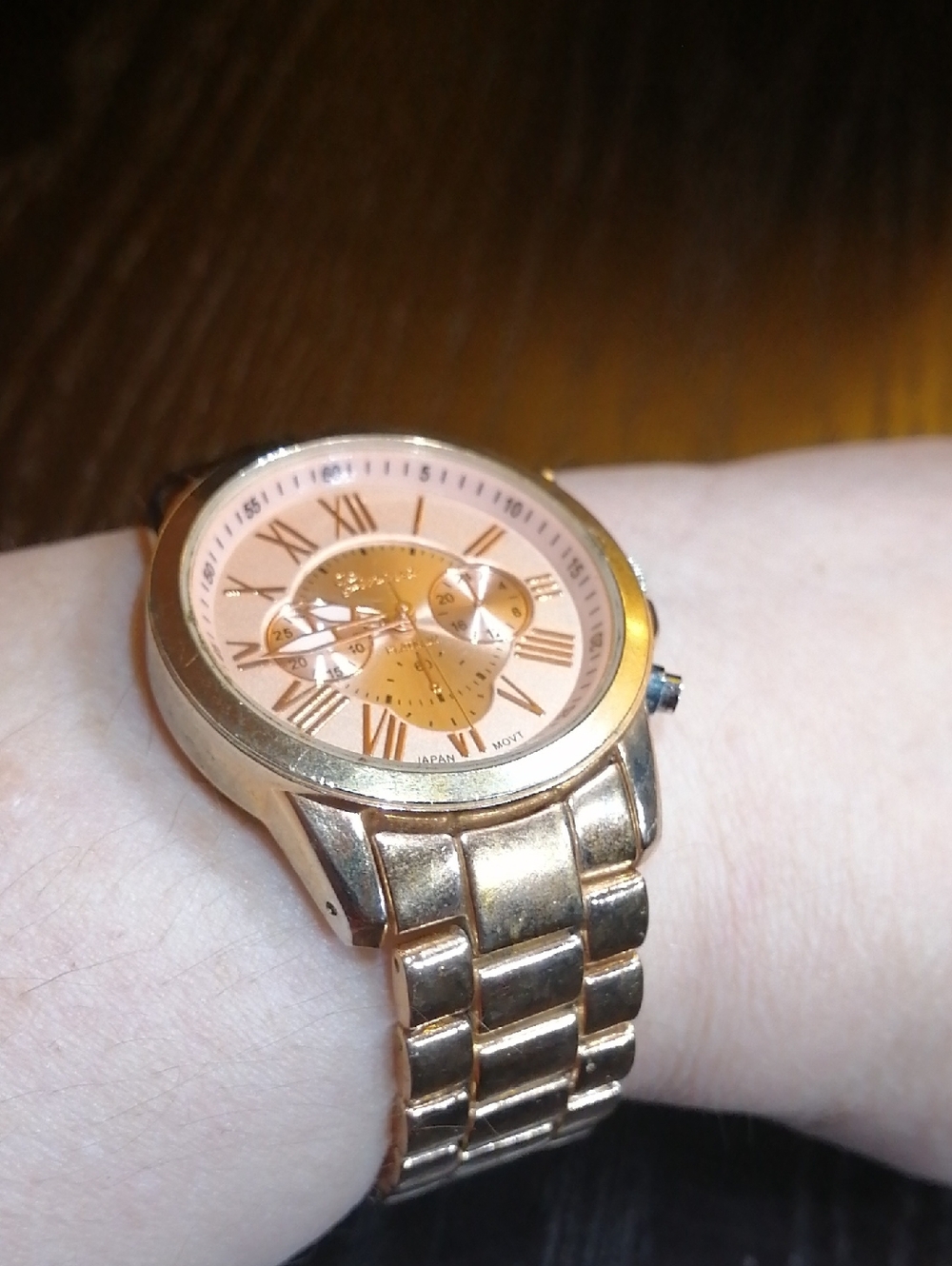Geneva Platinum Rose Gold Tone Statement Vintage Watch Has Battery